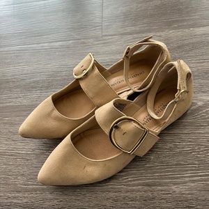 Christian Siriano Cream Buckle Flat (7)